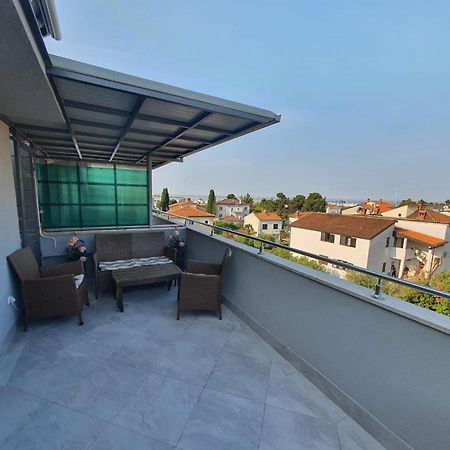 Apartment Sara Umag Exterior foto